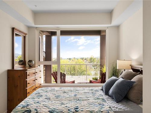 404-2319 Brethour Ave, Sidney, BC - Indoor Photo Showing Bedroom