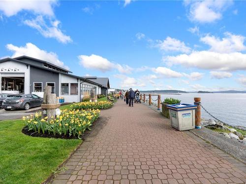 404-2319 Brethour Ave, Sidney, BC - Outdoor With Body Of Water