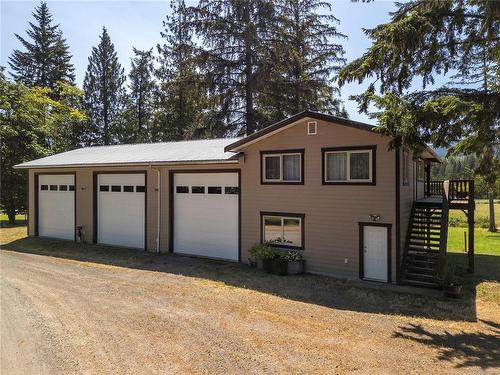 2332 Endall Rd, Black Creek, BC 