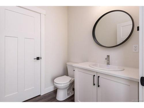 B-381 13Th St, Courtenay, BC - Indoor Photo Showing Bathroom