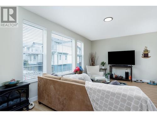 4025 Gellatly Road S Unit# 143, West Kelowna, BC - Indoor Photo Showing Kitchen With Upgraded Kitchen