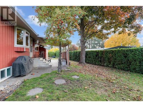 1080 Calmels Crescent, Kelowna, BC - Outdoor