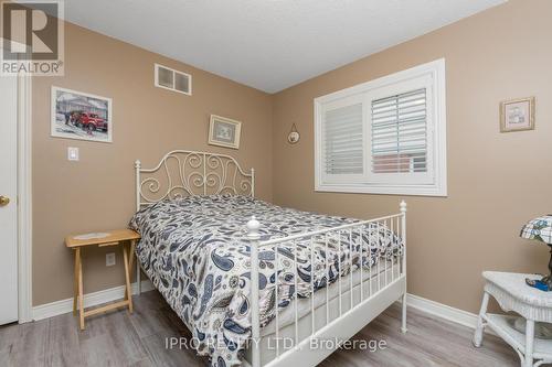 249 Montgomery Boulevard W, Orangeville, ON - Indoor Photo Showing Bedroom