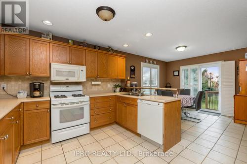 249 Montgomery Boulevard W, Orangeville, ON - Indoor Photo Showing Kitchen With Double Sink