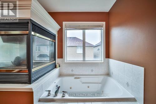 254 Edenbrook Hill Drive, Brampton, ON - Indoor Photo Showing Bathroom