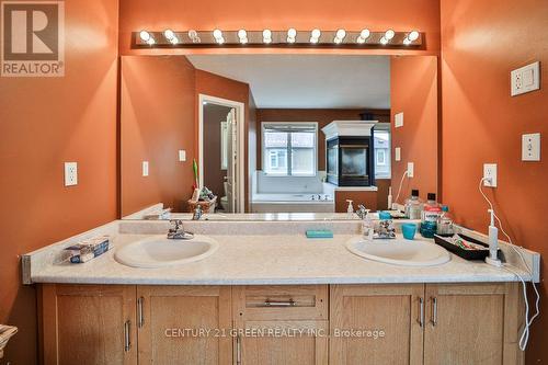 254 Edenbrook Hill Drive, Brampton, ON - Indoor Photo Showing Bathroom