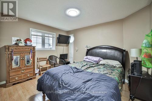 254 Edenbrook Hill Drive, Brampton, ON - Indoor Photo Showing Bedroom