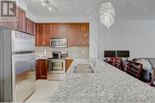 706 - 9245 Jane Street, Vaughan, ON - Indoor Photo Showing Kitchen With Stainless Steel Kitchen With Double Sink With Upgraded Kitchen