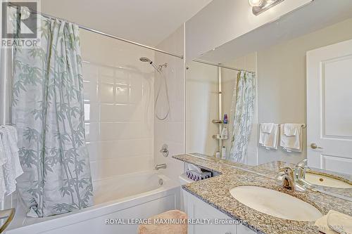 706 - 9245 Jane Street, Vaughan, ON - Indoor Photo Showing Bathroom