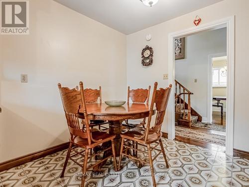 1174 Ogden Avenue, Mississauga, ON - Indoor Photo Showing Dining Room