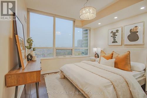 1403 - 2240 Lake Shore Boulevard W, Toronto, ON - Indoor Photo Showing Bedroom