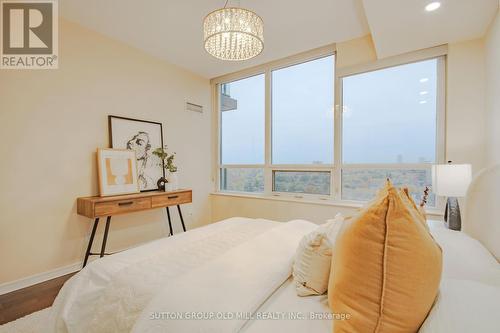 1403 - 2240 Lake Shore Boulevard W, Toronto, ON - Indoor Photo Showing Bedroom