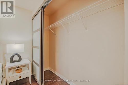 1403 - 2240 Lake Shore Boulevard W, Toronto, ON - Indoor With Storage