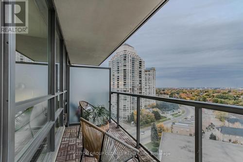 1403 - 2240 Lake Shore Boulevard W, Toronto, ON - Outdoor With View With Exterior