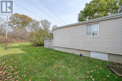 24 Norlan Avenue, London, ON - Outdoor