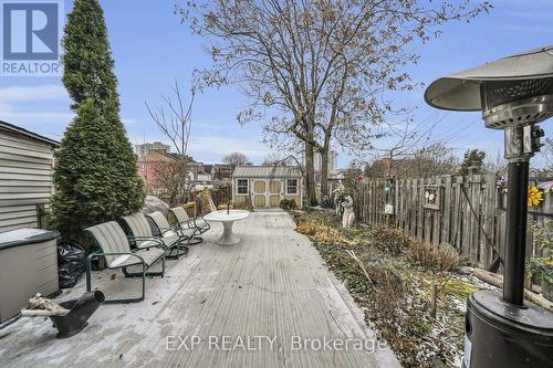 19 Railway Street, Hamilton, ON - Outdoor