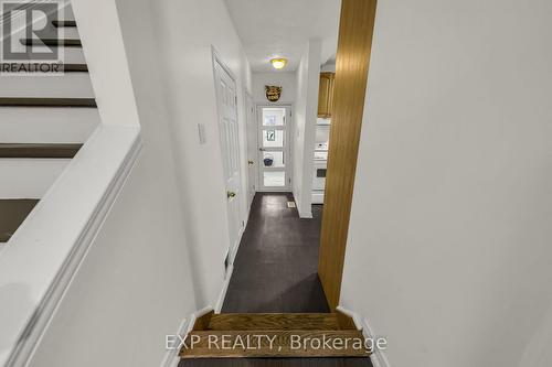 19 Railway Street, Hamilton, ON - Indoor Photo Showing Other Room