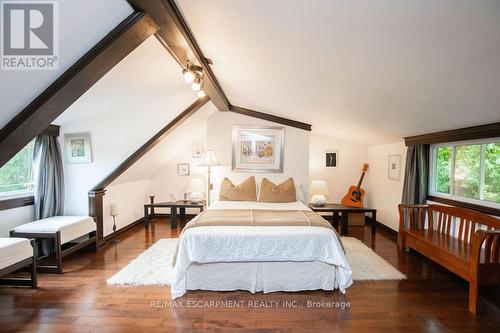 341 Clarendon Drive, Hamilton, ON - Indoor Photo Showing Bedroom