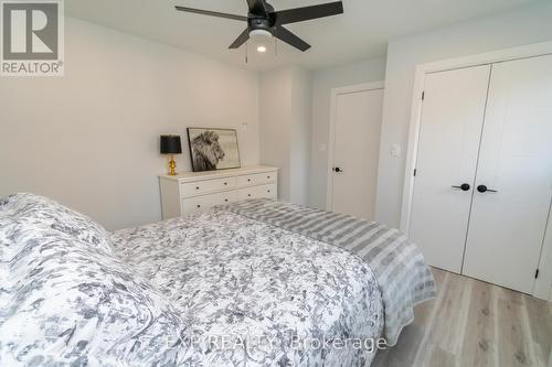 39 Becketts Side Road, Tay, ON - Indoor Photo Showing Bedroom