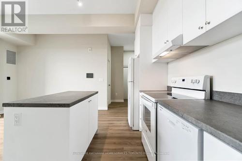 Up36 - 50 Herrick Avenue, St. Catharines, ON - Indoor Photo Showing Kitchen