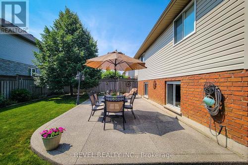 2 Hampshire Place, Hamilton, ON - Outdoor With Exterior