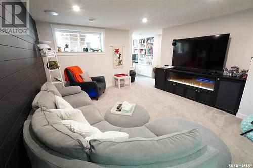 2609 Cameron Street, Regina, SK - Indoor Photo Showing Living Room