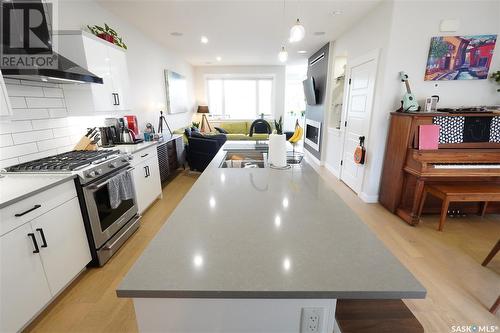 2609 Cameron Street, Regina, SK - Indoor Photo Showing Kitchen With Double Sink With Upgraded Kitchen