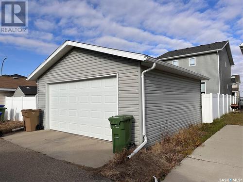 8869 Herman Crescent, Regina, SK - Outdoor With Exterior