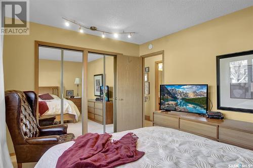 82 Mcsherry Crescent, Regina, SK - Indoor Photo Showing Bedroom