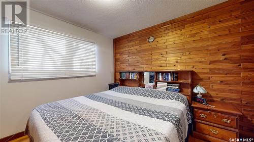 335 Argyle Street N, Regina, SK - Indoor Photo Showing Bedroom