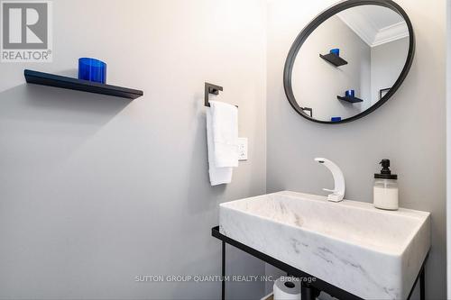 27 Waterview Road, Wasaga Beach, ON - Indoor Photo Showing Bathroom