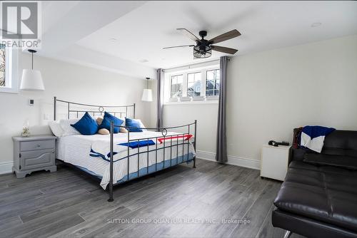 27 Waterview Road, Wasaga Beach, ON - Indoor Photo Showing Bedroom