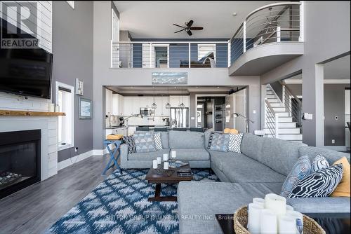 27 Waterview Road, Wasaga Beach, ON - Indoor Photo Showing Living Room With Fireplace