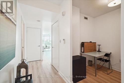 3201 - 5 Mariner Terrace, Toronto, ON - Indoor