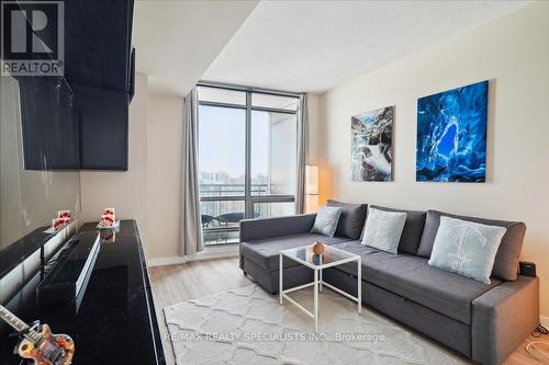 3201 - 5 Mariner Terrace, Toronto, ON - Indoor Photo Showing Living Room