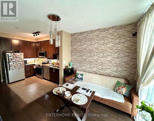 2906 - 18 Harbour Street, Toronto, ON - Indoor Photo Showing Kitchen