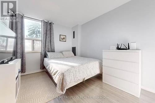 106 - 4060 Lawrence Avenue E, Toronto, ON - Indoor Photo Showing Bedroom