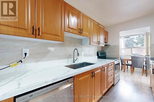 106 - 4060 Lawrence Avenue E, Toronto, ON - Indoor Photo Showing Kitchen