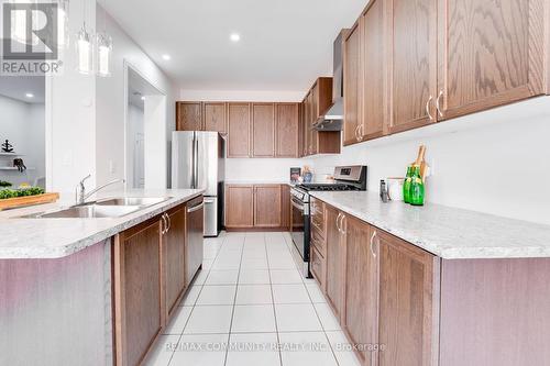 2517 Wintergrace Avenue, Oshawa, ON - Indoor Photo Showing Kitchen With Stainless Steel Kitchen With Double Sink