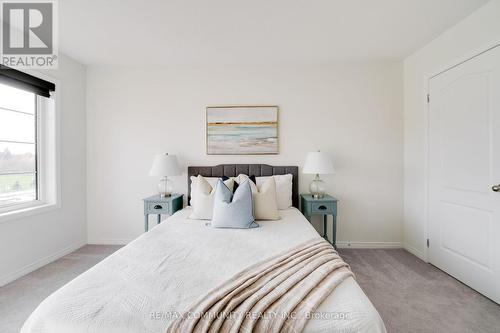 2517 Wintergrace Avenue, Oshawa, ON - Indoor Photo Showing Bedroom