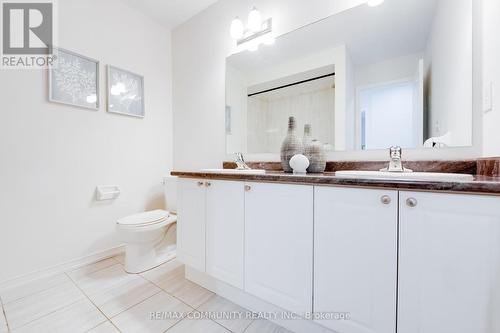 2517 Wintergrace Avenue, Oshawa, ON - Indoor Photo Showing Bathroom