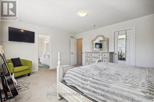 295 Northglen Boulevard, Clarington, ON - Indoor Photo Showing Bedroom