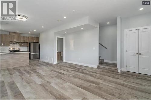 1046 Martin Avenue Unit# 3, Kelowna, BC - Indoor Photo Showing Kitchen