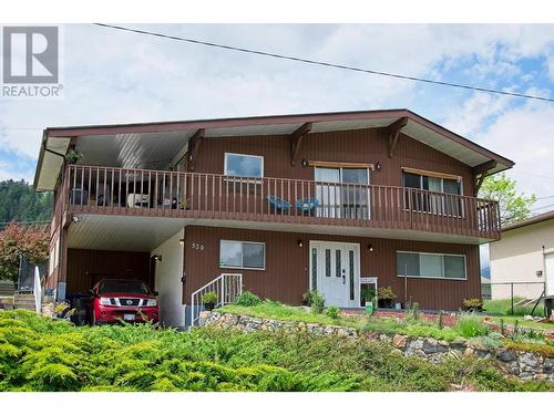 520 10Th Avenue, Castlegar, BC - Outdoor