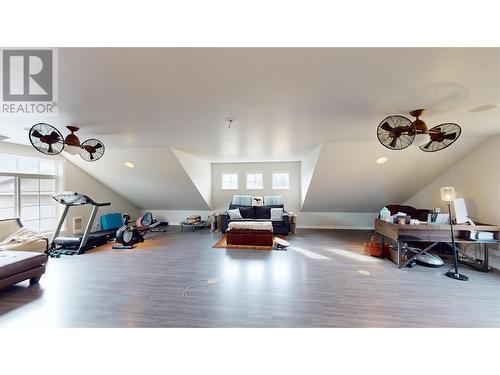 5533 Twin Lakes Road, Cranbrook, BC - Indoor Photo Showing Other Room