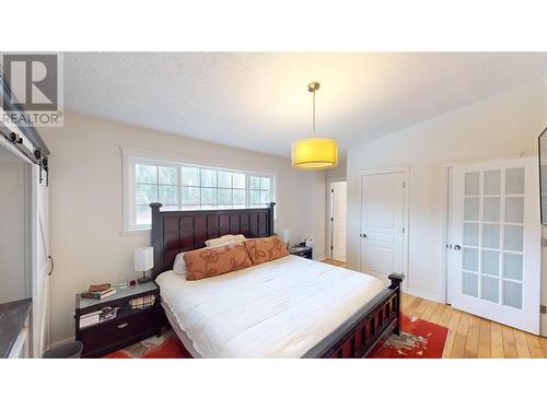 5533 Twin Lakes Road, Cranbrook, BC - Indoor Photo Showing Bedroom