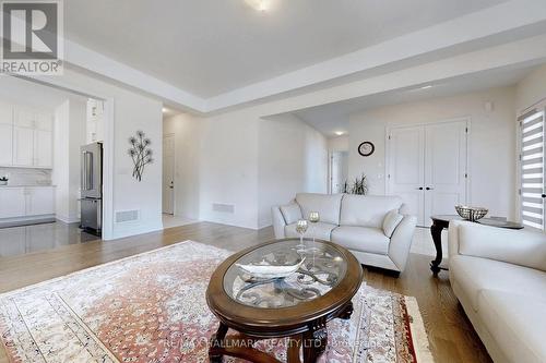 27 Fauchard Street, Richmond Hill, ON - Indoor Photo Showing Living Room