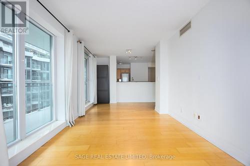 1005 - 2121 Lake Shore Boulevard, Toronto, ON - Indoor Photo Showing Other Room