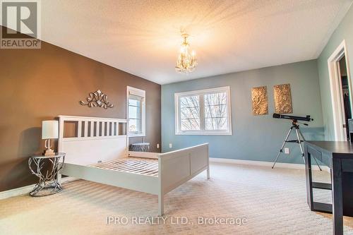 4 Quatro Crescent, Brampton, ON - Indoor Photo Showing Bedroom