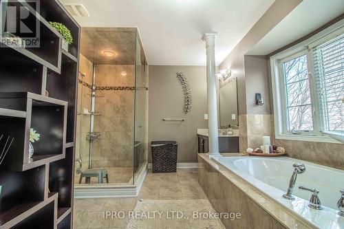 4 Quatro Crescent, Brampton, ON - Indoor Photo Showing Bathroom